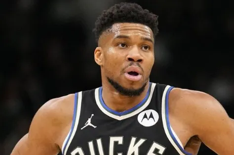 九游娱乐-美记：在阿德托昆博正式提出离队前，雄鹿都不会交易他